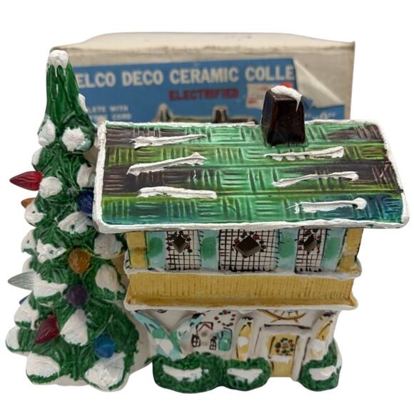 Belco Deco Ceramic Mountain Lodge Christmas Village House - Picture 2 of 7